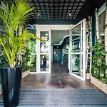 Hotel Ibis Budget Bordeaux Aéroport 2*