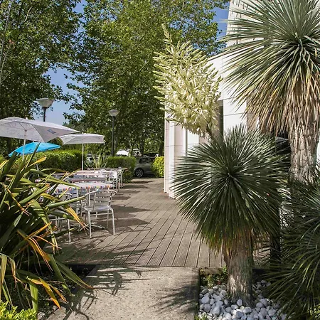 Готель Ibis Budget Bordeaux Aeroport Мериньяк