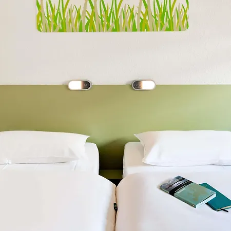 Hotel Ibis Budget Bordeaux Aeroport 2*