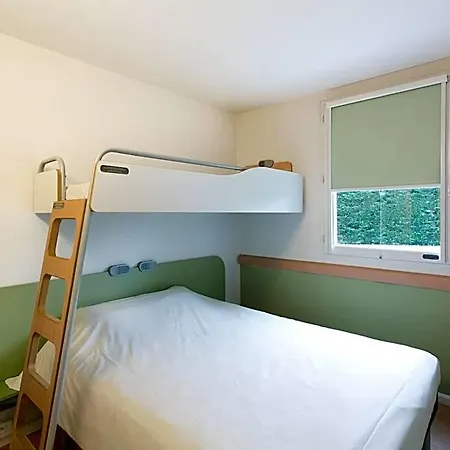 Ibis Budget Bordeaux Aeroport Hotel 2*