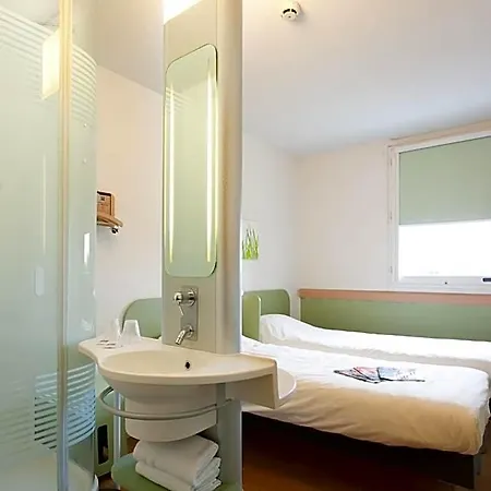 Hotel Ibis Budget Bordeaux Aeroport 2*