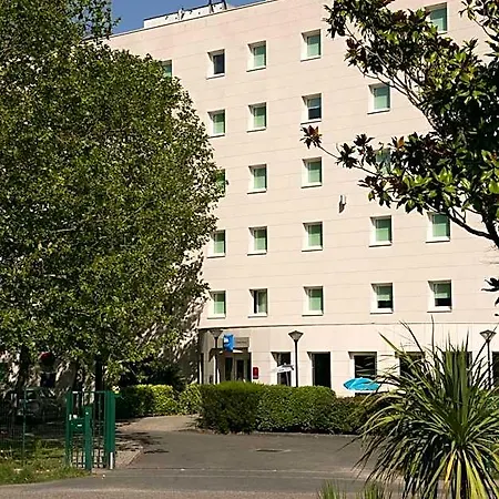 Ibis Budget Bordeaux Aéroport Hotel