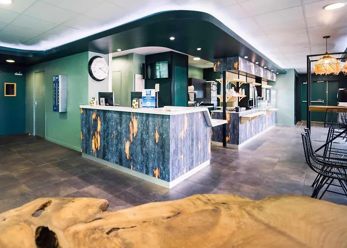 波尔多机场宜必思快捷酒店