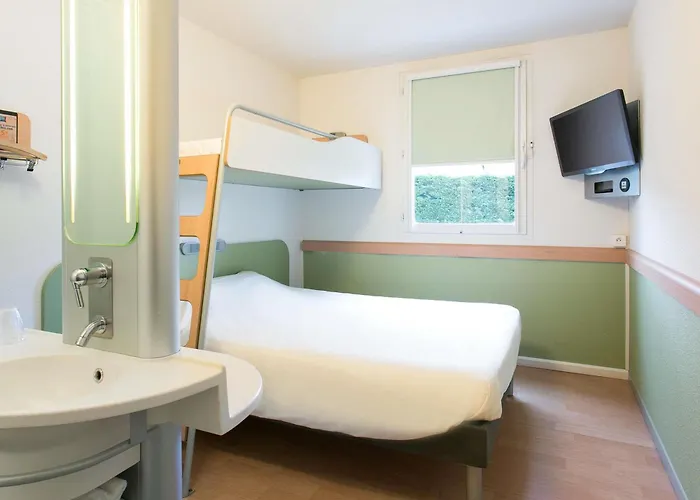 Hotel Ibis Budget Bordeaux Aeroport 2*